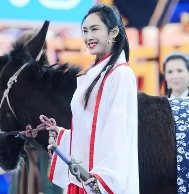和记娱乐·H88厂之92年已步入中年，现在谈场黄昏恋还来得及吗？
